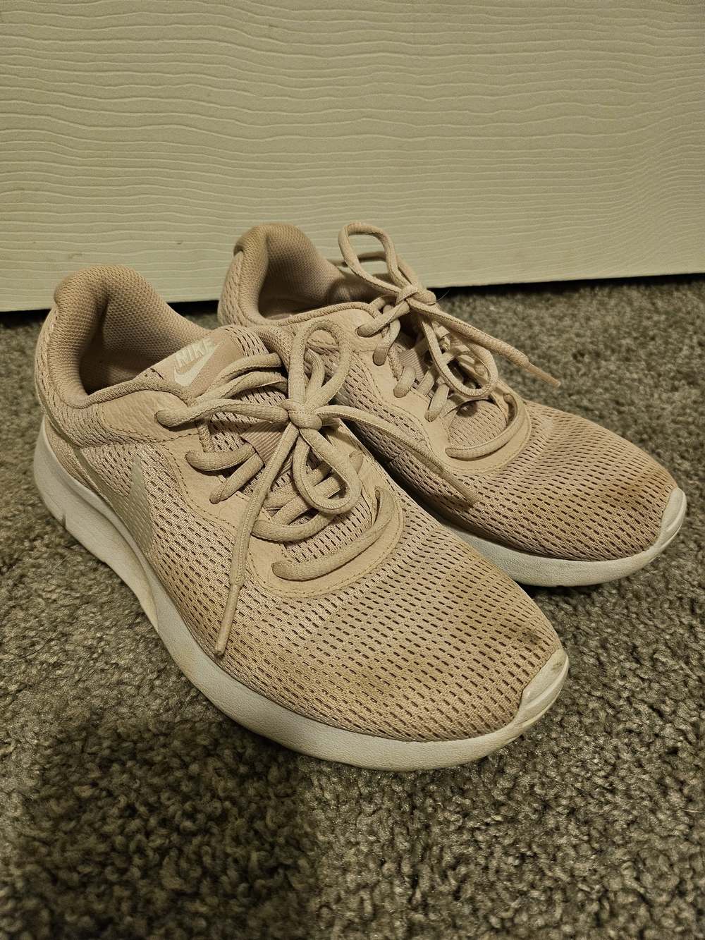 Nike Women’s Beige Mesh Athletic Sneakers